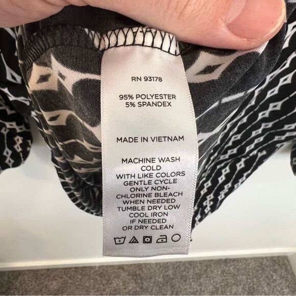 New Laurie Felt Cinched Front V-Neck Top | Size L - Picture 6 of 8